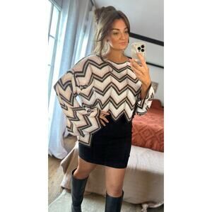 Audrey Parks Size Medium Cotton Lizbeth Chevron Bell Sleeve White Sweater